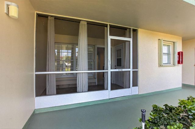 808 SE 7th Street 107, Deerfield Beach, FL 33441