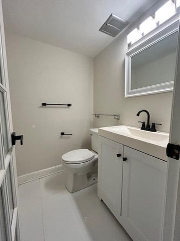 808 SE 7th Street 107, Deerfield Beach, FL 33441