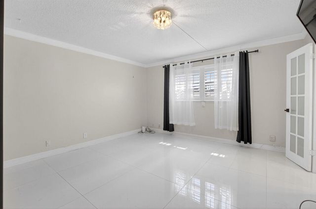 808 SE 7th Street 107, Deerfield Beach, FL 33441