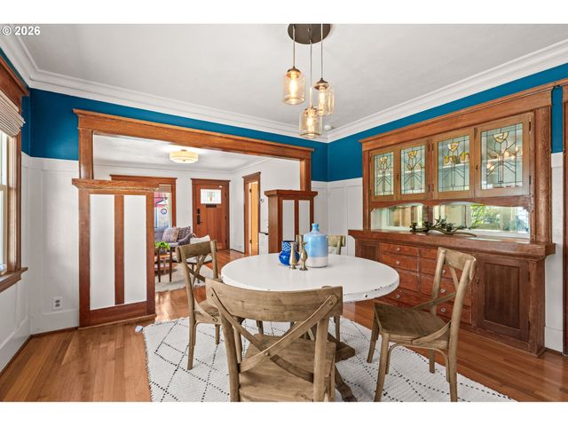 2023 Se PINE St, Portland, OR 97214