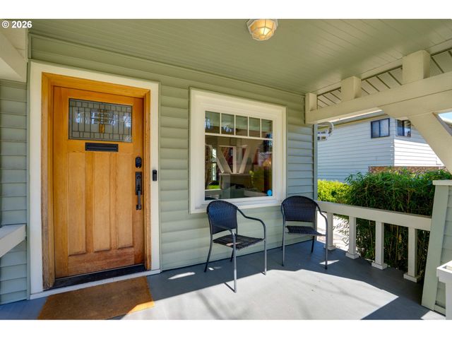 2023 Se PINE St, Portland, OR 97214