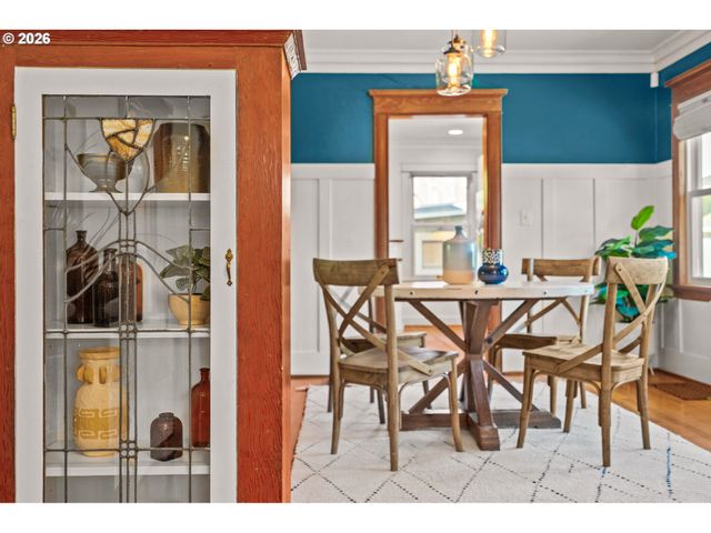 2023 Se PINE St, Portland, OR 97214