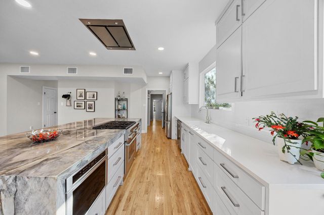 5600 Blueridge CT, Austin, TX 78731