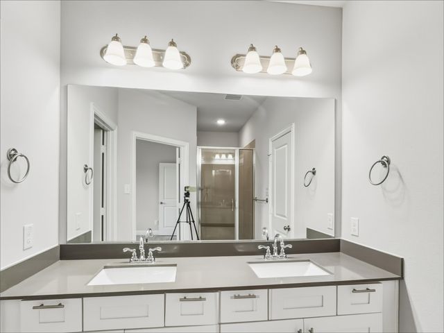 213 Suma Drive, Euless, TX 76040