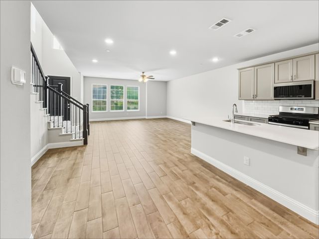 213 Suma Drive, Euless, TX 76040