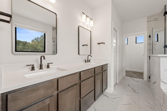 416 Green Leaf, Horseshoe Bay, TX 78657