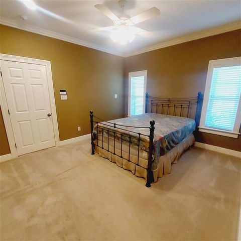 934 St James Drive, Lake Charles, LA 70611