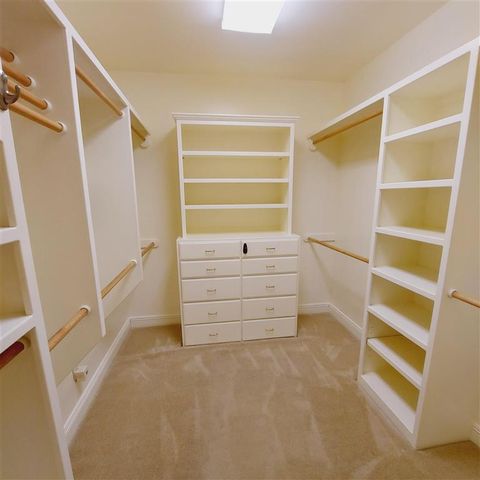 934 St James Drive, Lake Charles, LA 70611