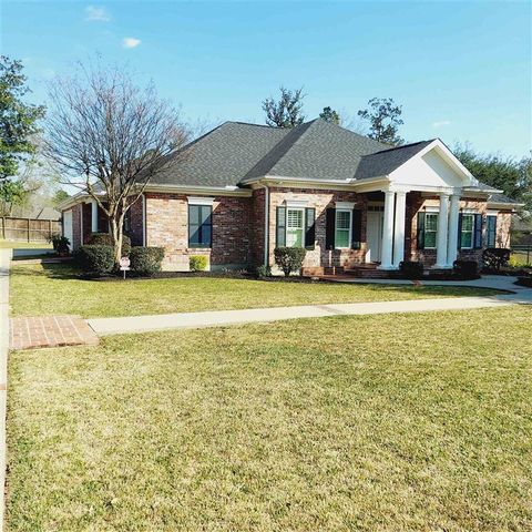 934 St James Drive, Lake Charles, LA 70611