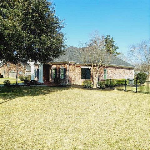 934 St James Drive, Lake Charles, LA 70611