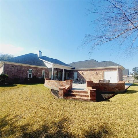 934 St James Drive, Lake Charles, LA 70611