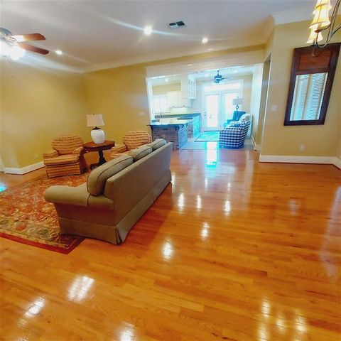 934 St James Drive, Lake Charles, LA 70611