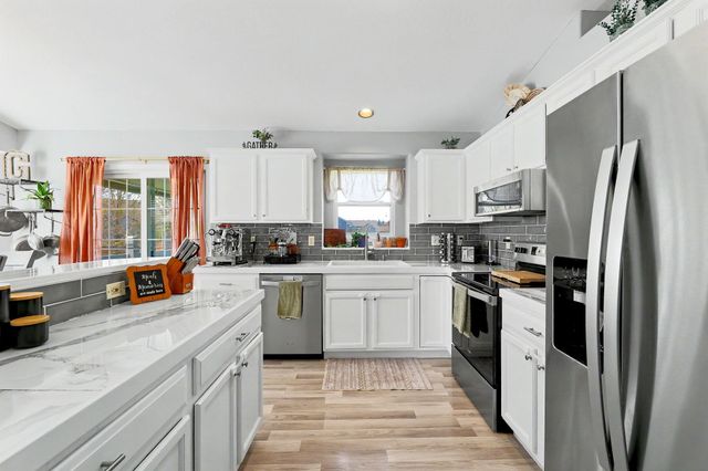 1321 N Robin Court, Andover, KS 67002