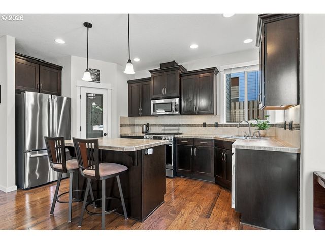 8287 Sw 186TH Ave, Beaverton, OR 97007