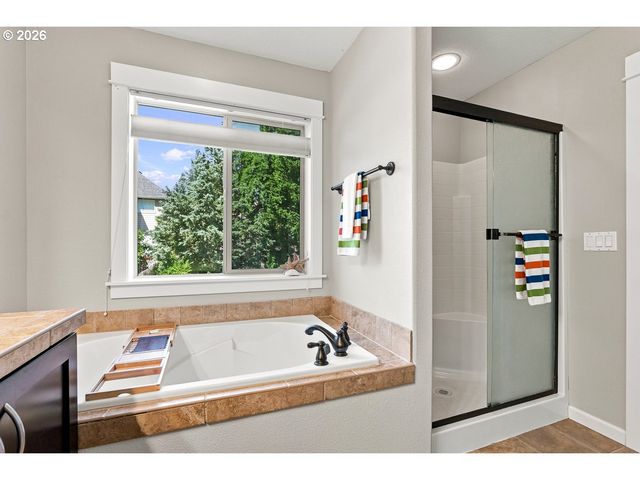 8287 Sw 186TH Ave, Beaverton, OR 97007