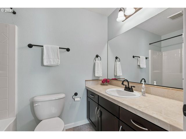 8287 Sw 186TH Ave, Beaverton, OR 97007