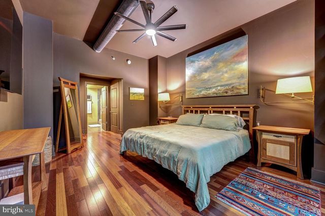 1615 N QUEEN ST #M303, Arlington, VA 22209