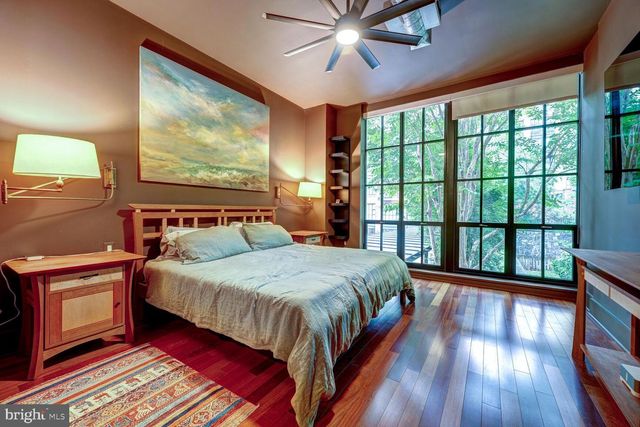 1615 N QUEEN ST #M303, Arlington, VA 22209