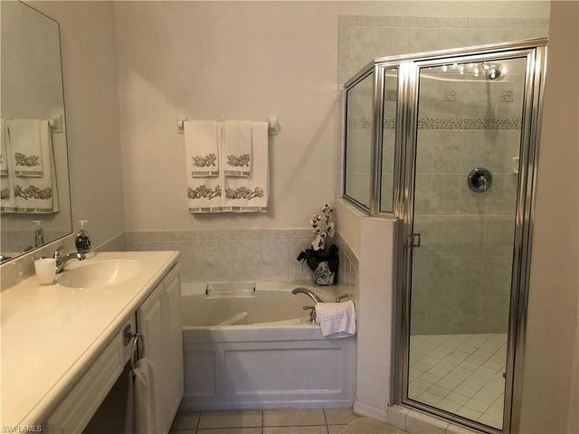 6854 STERLING GREENS DR 201, Naples, FL 34104