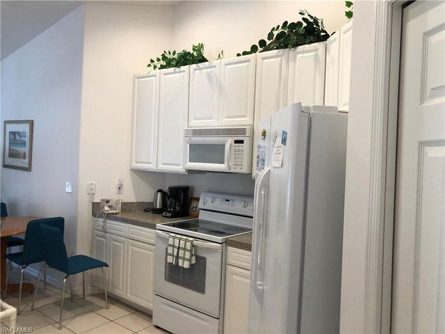 6854 STERLING GREENS DR 201, Naples, FL 34104
