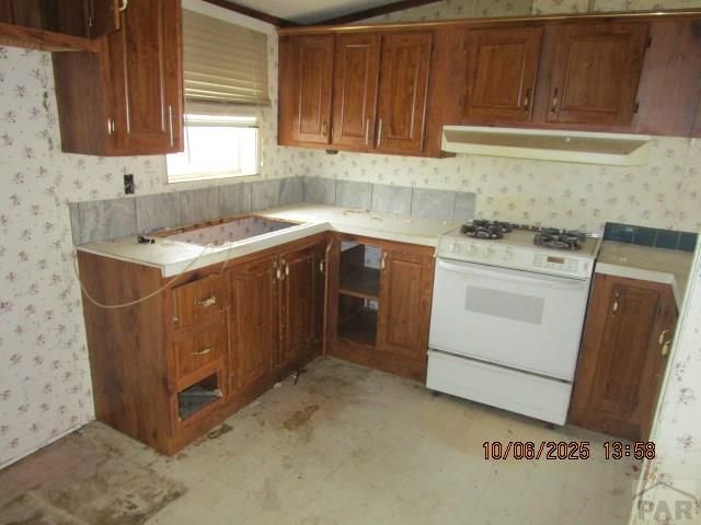 805 N 13th St, Rocky Ford, CO 81067