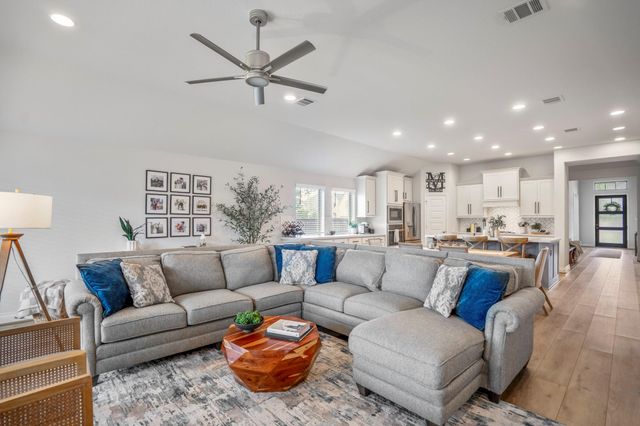 19427 Gray Mare Drive, Tomball, TX 77377