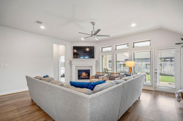 19427 Gray Mare Drive, Tomball, TX 77377