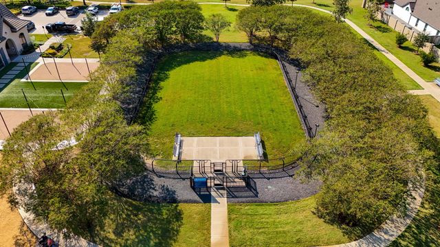 19427 Gray Mare Drive, Tomball, TX 77377