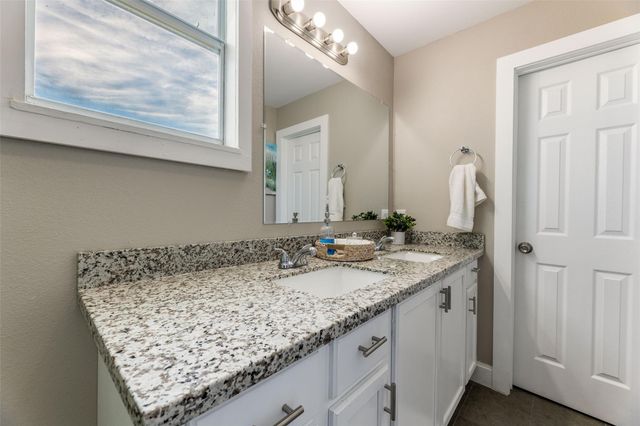 3112 Ursuline Street, Galveston, TX 77550