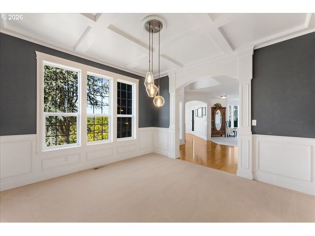 13658 Se SNOWFIRE Dr, Happy Valley, OR 97086