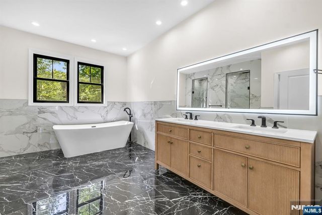 193 Homestead Road, Paramus, NJ 07652