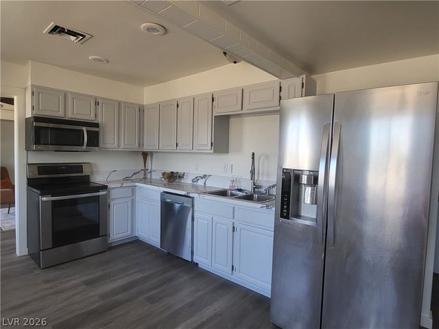 406 West Atlantic Avenue, Henderson, NV 89015