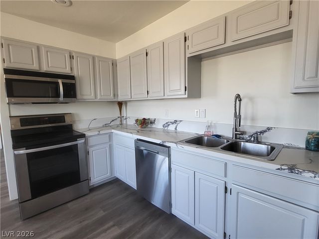 406 West Atlantic Avenue, Henderson, NV 89015