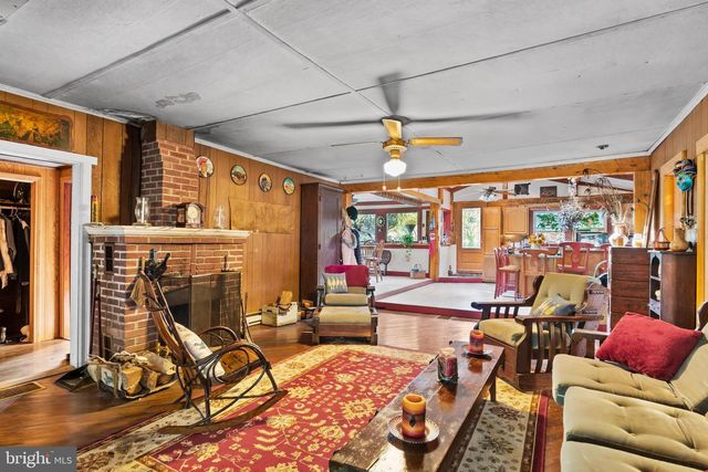 720 CONODOGUINET AVENUE, Carlisle, PA 17015