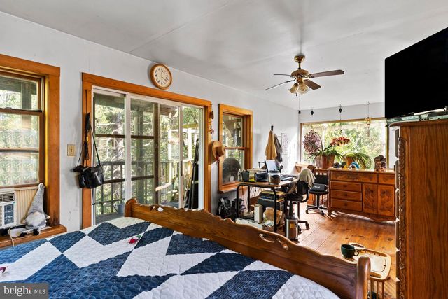 720 CONODOGUINET AVENUE, Carlisle, PA 17015