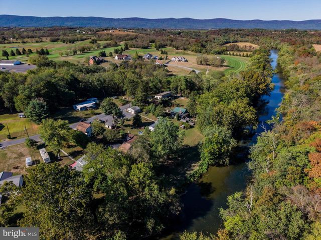 720 CONODOGUINET AVENUE, Carlisle, PA 17015