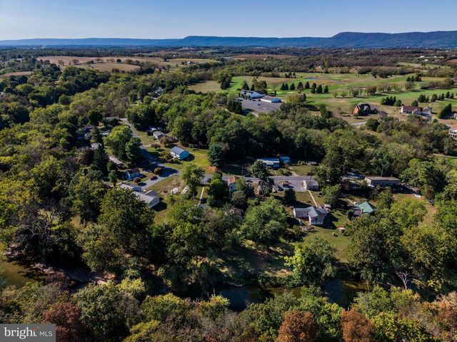 720 CONODOGUINET AVENUE, Carlisle, PA 17015