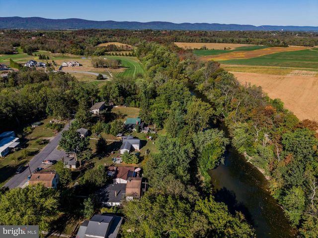 720 CONODOGUINET AVENUE, Carlisle, PA 17015