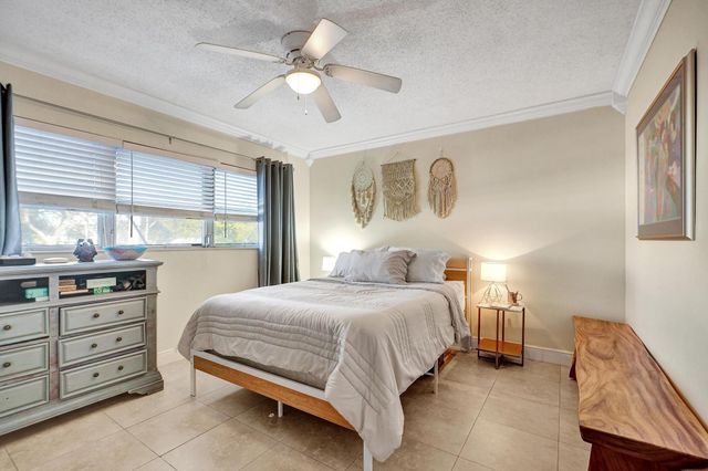 5201 NE 24 A-203, Fort Lauderdale, FL 33308