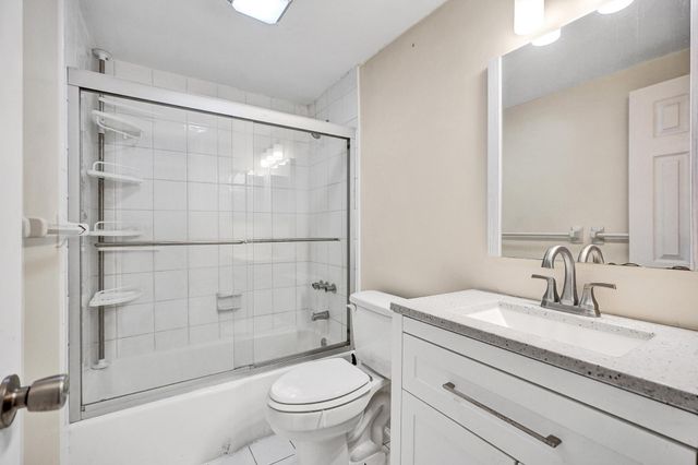 5201 NE 24 A-203, Fort Lauderdale, FL 33308