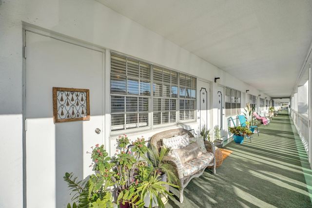 5201 NE 24 A-203, Fort Lauderdale, FL 33308