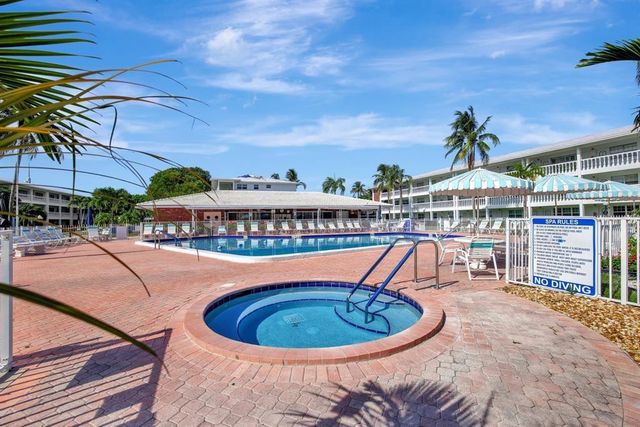 5201 NE 24 A-203, Fort Lauderdale, FL 33308