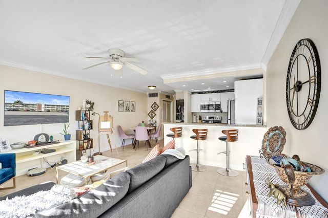 5201 NE 24 A-203, Fort Lauderdale, FL 33308