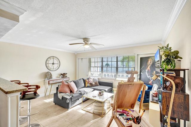 5201 NE 24 A-203, Fort Lauderdale, FL 33308