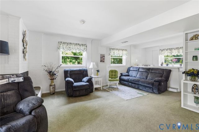 4512 Forrestal Rd, Chester, VA 23831