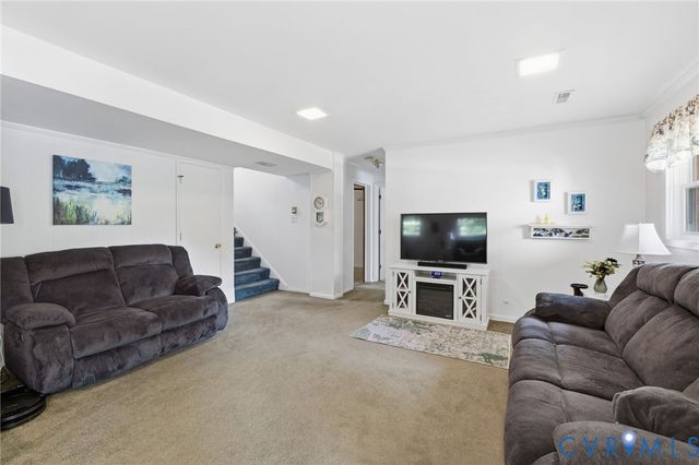 4512 Forrestal Rd, Chester, VA 23831