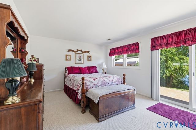 4512 Forrestal Rd, Chester, VA 23831