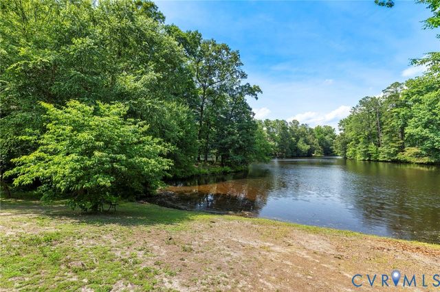4512 Forrestal Rd, Chester, VA 23831