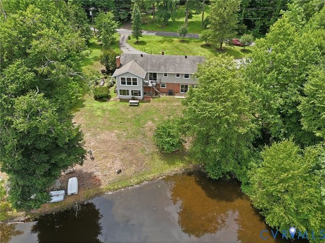 4512 Forrestal Rd, Chester, VA 23831