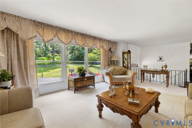 4512 Forrestal Rd, Chester, VA 23831